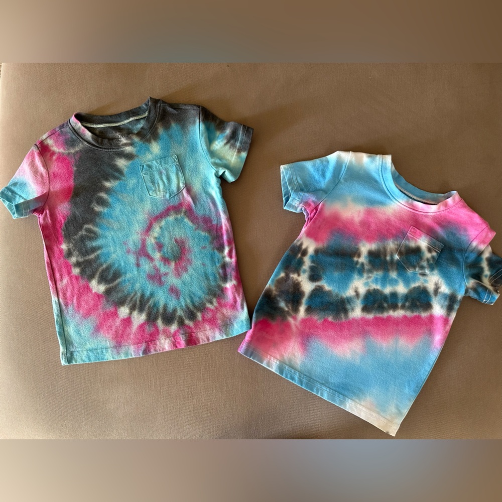 Kids Tie-Dye T-Shirts - Blue and Pink 2t jumping beans bundle of two